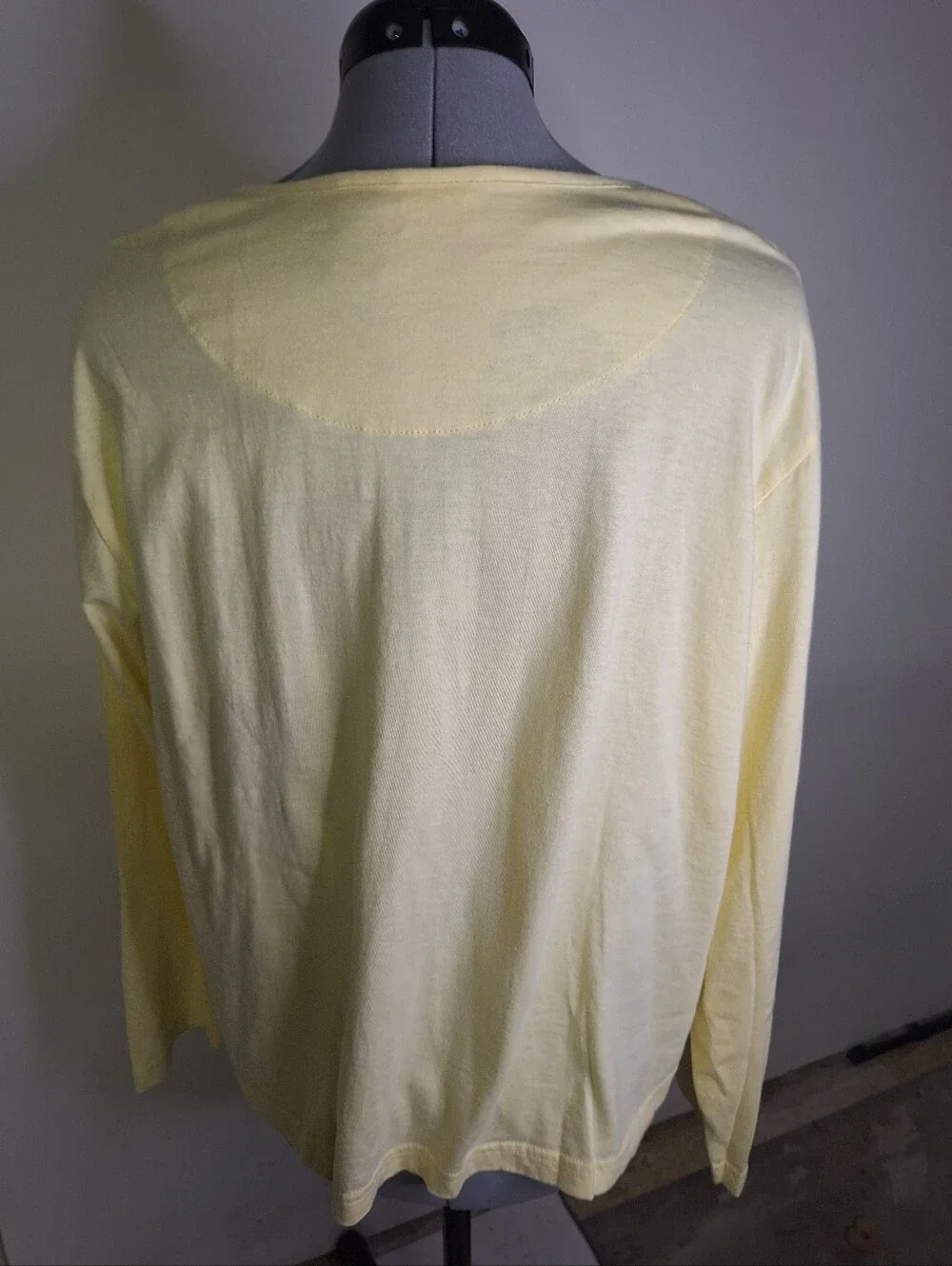 Xhilaration Yellow Long Sleeve Tunic with Frog Print                Size XXL